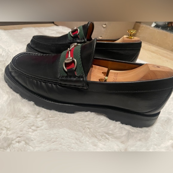 Gucci Black Leather Loafers.Green Red Stripe.Like new - Picture 9 of 9